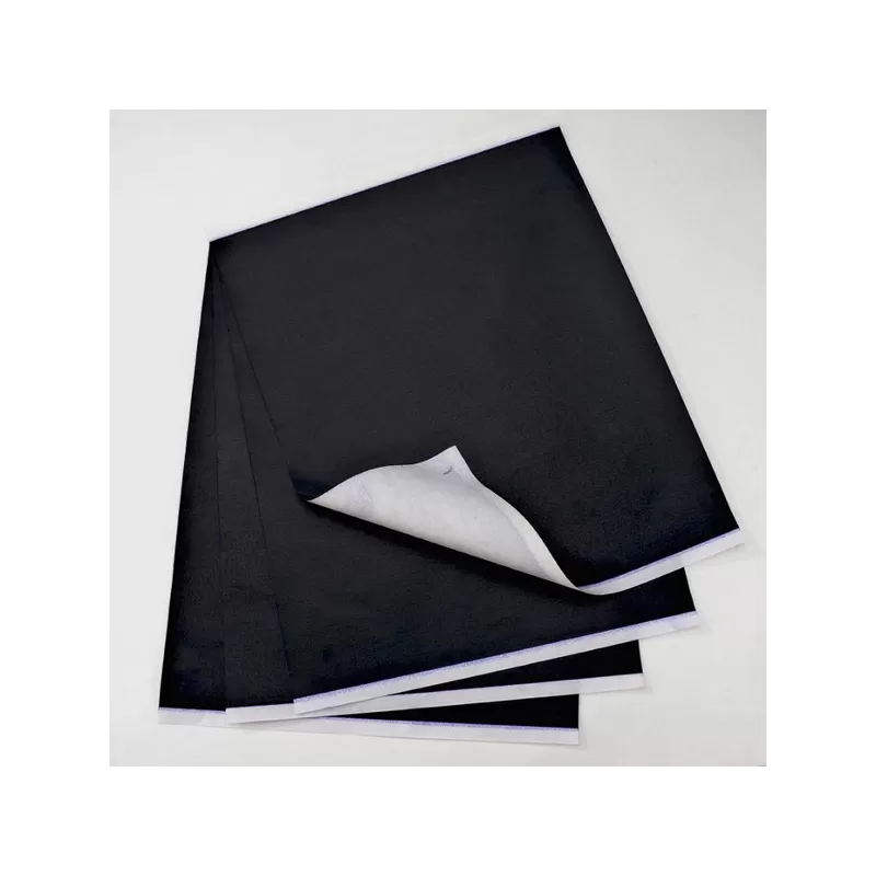 Ancien papier carbone bleu à insérer entre les feuilles